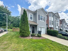 10360 Caracara Dr in Ashland, VA - Building Photo