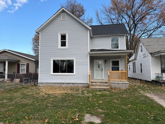 property at 1513 E Edwards St