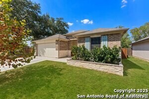 829 Margay Lp in Seguin, TX - Building Photo - Building Photo