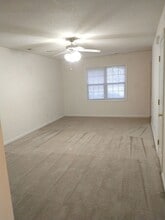 109 E Coopers Ct in Hubert, NC - Building Photo - Building Photo