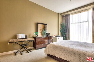 3223 W 6th St in Los Angeles, CA - Building Photo - Building Photo