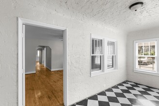 The Larisa in Birmingham, AL - Building Photo - Interior Photo