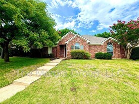 10216 Mallory Dr in Frisco, TX - Building Photo