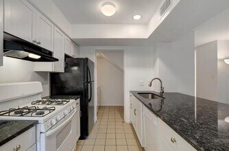 5807 Cougar Dr in Austin, TX - Building Photo - Building Photo