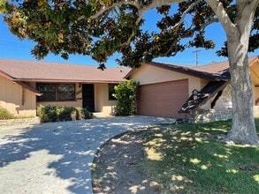 2231 Nutwood Ave in Fullerton, CA - Building Photo - Building Photo