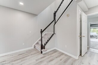 4749 Grove Ct in Canton Township, MI - Building Photo - Building Photo