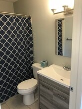 558 Pin Hook Rd, Unit 3 in Spring City, TN - Foto de edificio - Building Photo