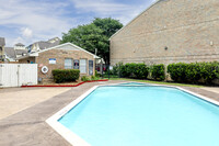 The Lofts at Spring Lake in Houston, TX - Foto de edificio - Building Photo