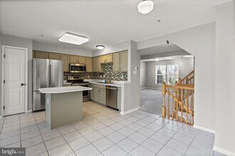 5030 Finsbury Rd in Rosedale, MD - Building Photo - Building Photo