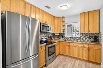 5519 Commonwealth Ave N in St. Petersburg, FL - Building Photo - Building Photo