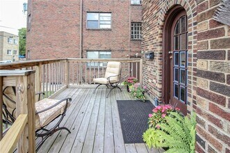 13 W Bellecrest Ave, Unit 1 in Pittsburgh, PA - Building Photo - Building Photo