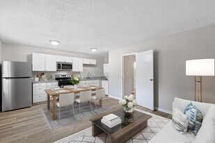 104 Cone St in St. Marys, GA - Building Photo