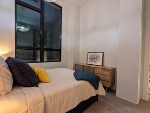 21 Pomeroy St, Unit 4 in Boston, MA - Foto de edificio - Building Photo