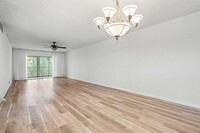 2101 Lucaya Bend in Coconut Creek, FL - Building Photo - Building Photo