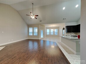 11344 Live Oak Creek Dr in Fort Worth, TX - Building Photo - Building Photo