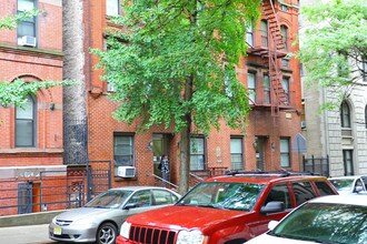 202-204 W 98th St in New York, NY - Building Photo - Building Photo