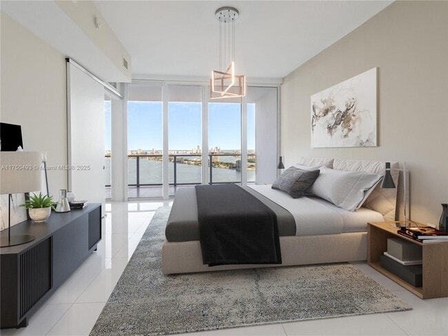 2020 N Bayshore Dr in Miami, FL - Building Photo - Building Photo