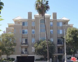 2349 S Beverly Glen Blvd in Los Angeles, CA - Building Photo