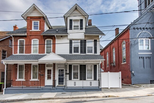 property at 519 Pawnee St