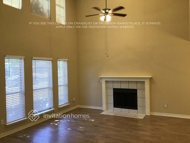 10900 Huntington Rd in Frisco, TX - Foto de edificio - Building Photo