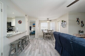 4850 E Desert Cove Ave in Scottsdale, AZ - Building Photo - Building Photo
