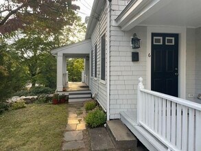 6 Parker Ave in Cohasset, MA - Building Photo - Building Photo