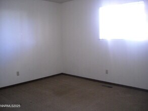 62 N Laverne St in Fallon, NV - Building Photo - Building Photo