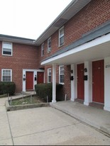 655 Nassau Road Apartments