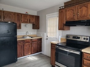 1 Lamar Dr in Jennings, MO - Foto de edificio - Building Photo