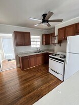 1109 Adams St in Monroe, MI - Building Photo