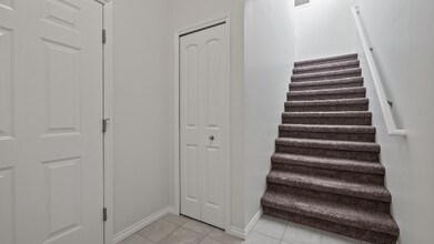 7008 Boulder Pointe Dr in Washington, MI - Building Photo - Building Photo