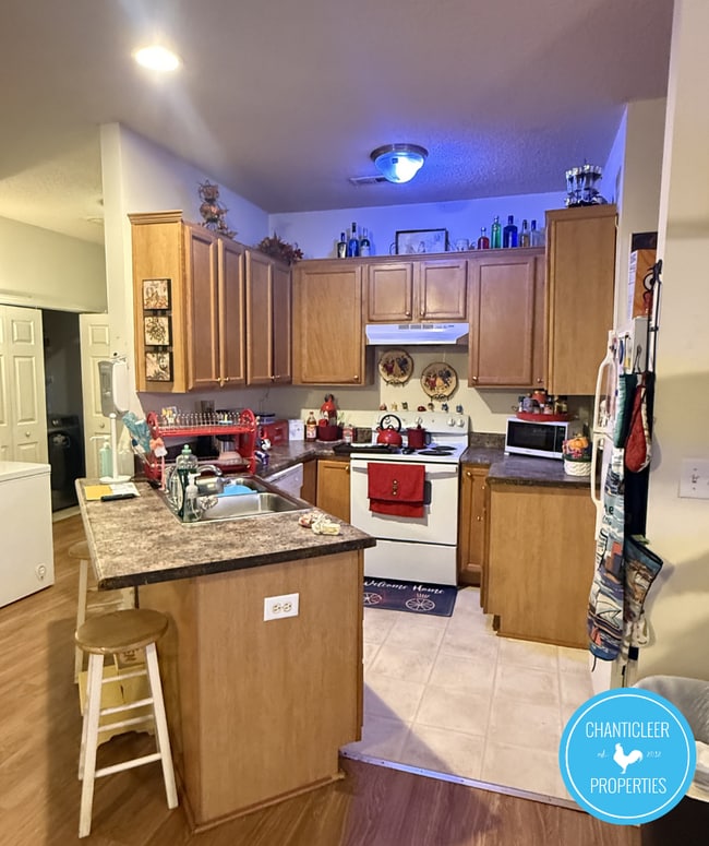 property at 1206 Marne Ave