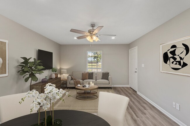 117 Center Cir, Unit 117 in Sulphur, LA - Foto de edificio - Building Photo