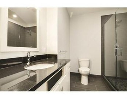 331 W Broadway in Boston, MA - Building Photo - Building Photo