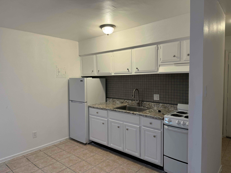 515 UTA Blvd in Arlington, TX - Building Photo