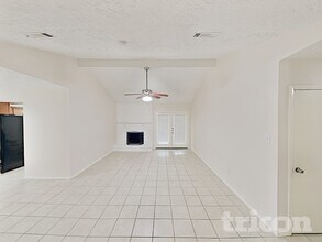 8510 Sorrel Dr in Houston, TX - Building Photo - Building Photo