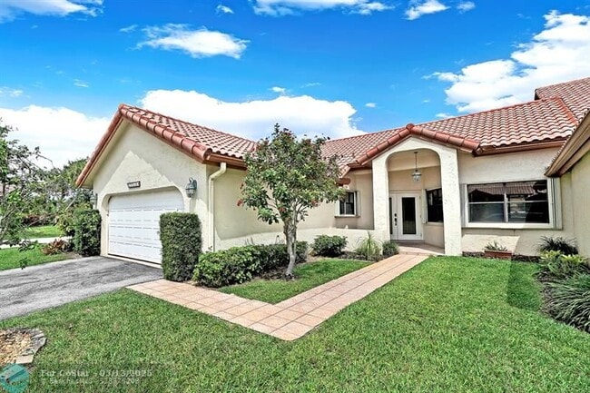 23316 Water Cir in Boca Raton, FL - Building Photo - Building Photo
