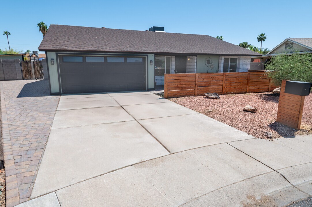4625 E Park St in Phoenix, AZ - Building Photo