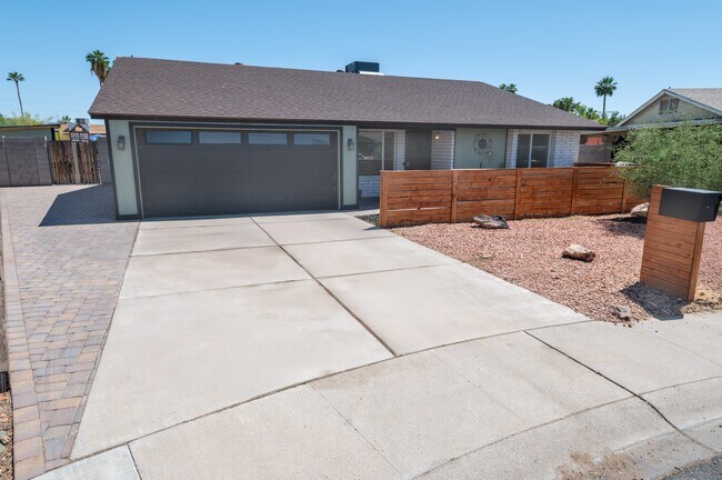 property at 4625 E Park St
