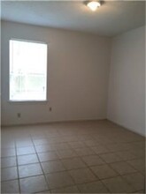 1108 E Red Cedar Cir in Spring, TX - Building Photo - Building Photo