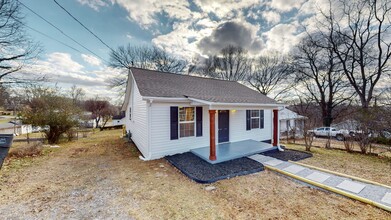 620 Midway Ave in Columbia, TN - Building Photo - Building Photo