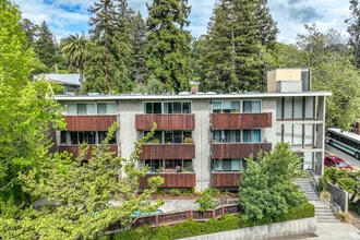 The Montclair in Oakland, CA - Building Photo - Building Photo