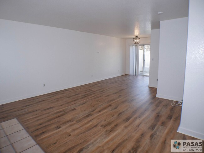 2150 Catalina Blvd in San Diego, CA - Building Photo - Building Photo