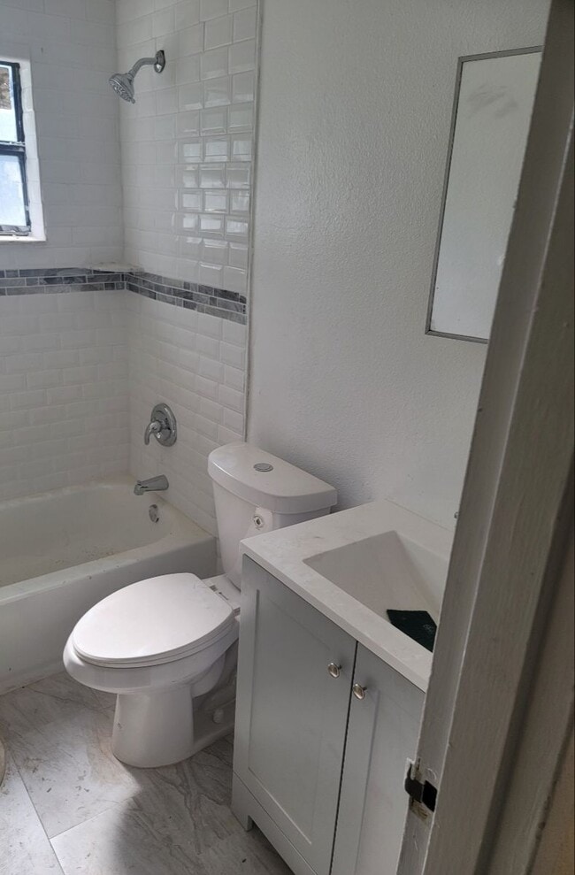 4508 Meadowbrook Ave in Orlando, FL - Building Photo - Building Photo