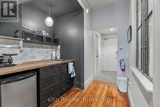 94 Wellington St in Stratford, ON - Building Photo - Building Photo