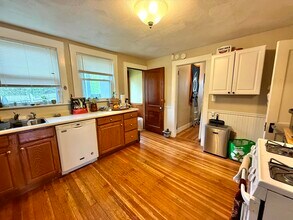 15 Clayton St in Watertown, MA - Building Photo - Building Photo