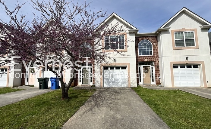 6721 Briana Way in Chattanooga, TN - Building Photo