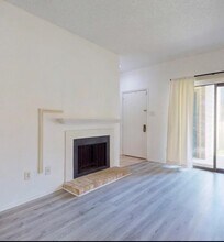 7031 N Holiday Dr in Galveston, TX - Building Photo - Building Photo