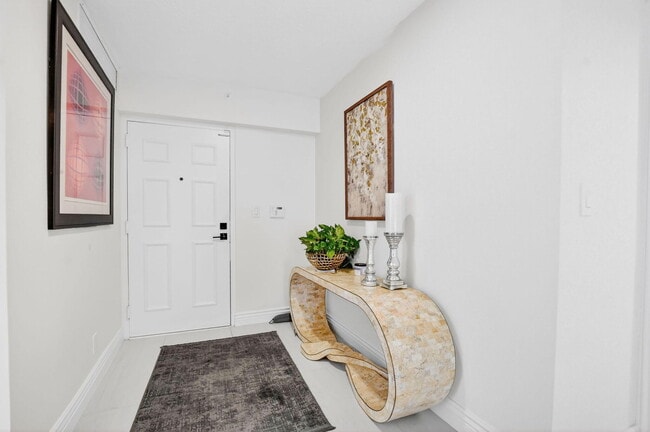 7233 Promenade Dr in Boca Raton, FL - Building Photo - Building Photo