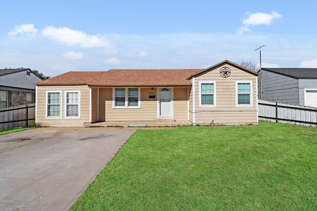 2759 Keystone Dr in Odessa, TX - Building Photo - Building Photo